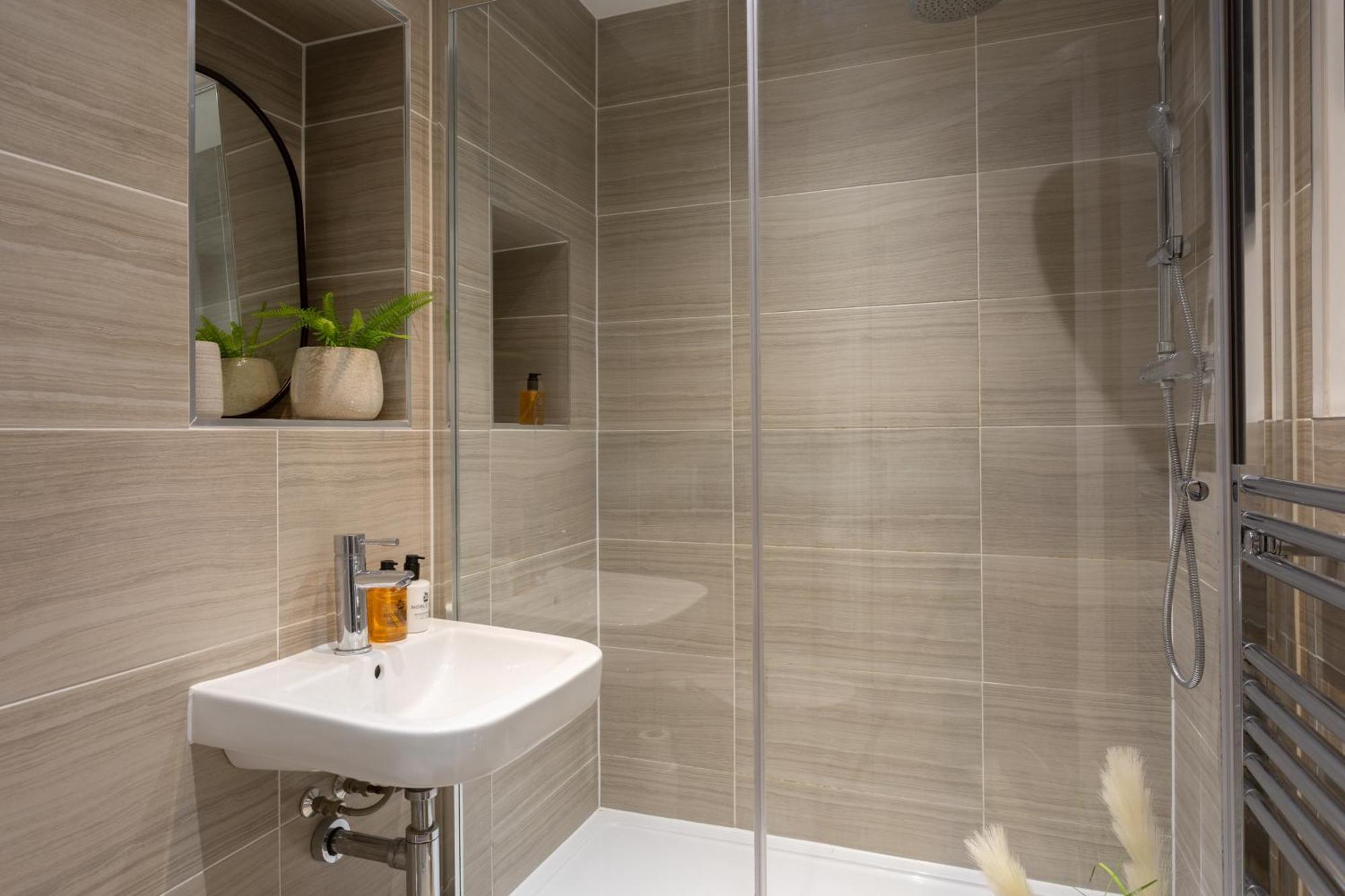 Apartemen London Mews, Modern - Sleeps 4 *
